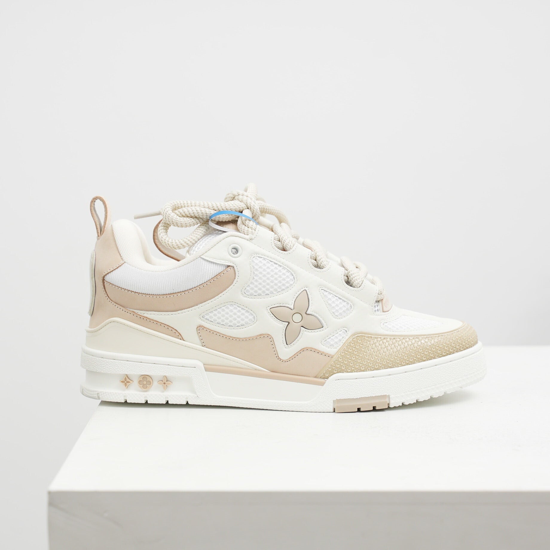 LV Skate Beige Signature