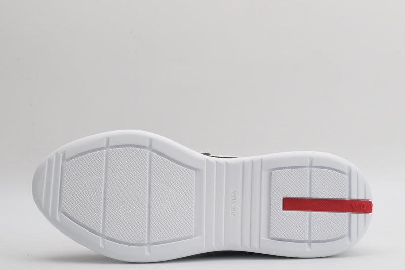 America's Cup Double Black & White