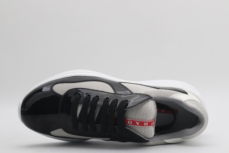 America's Cup Double Black & White