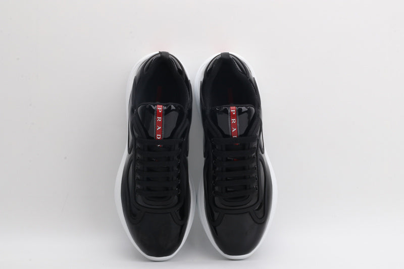 America's CUP Full Black & White