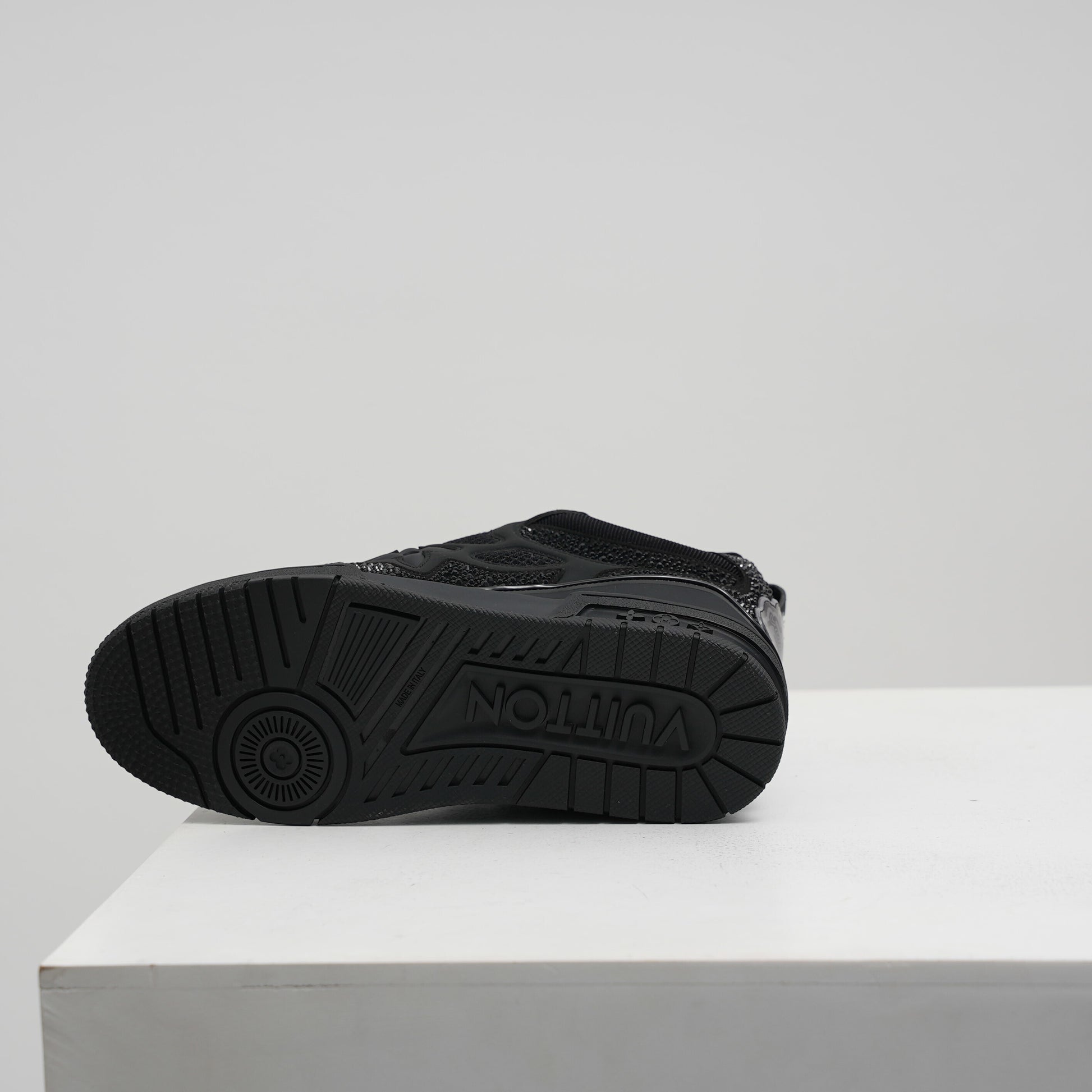 LV Skate Black Diamond