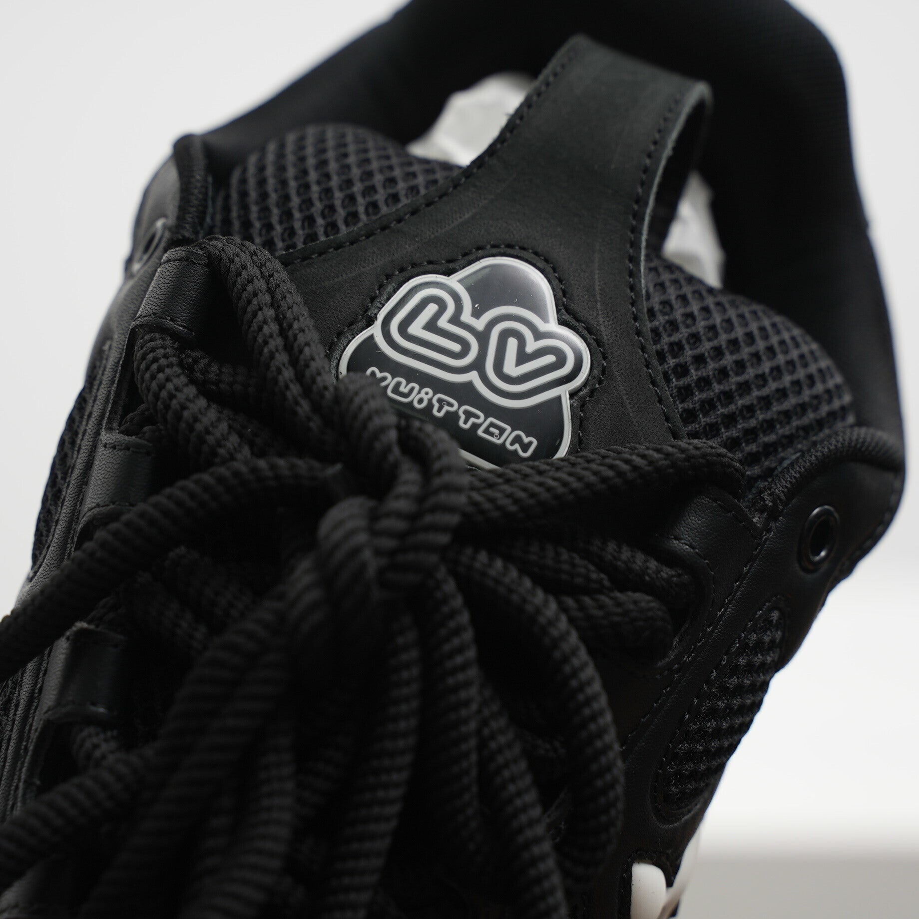 LV Skate Triple Black & White