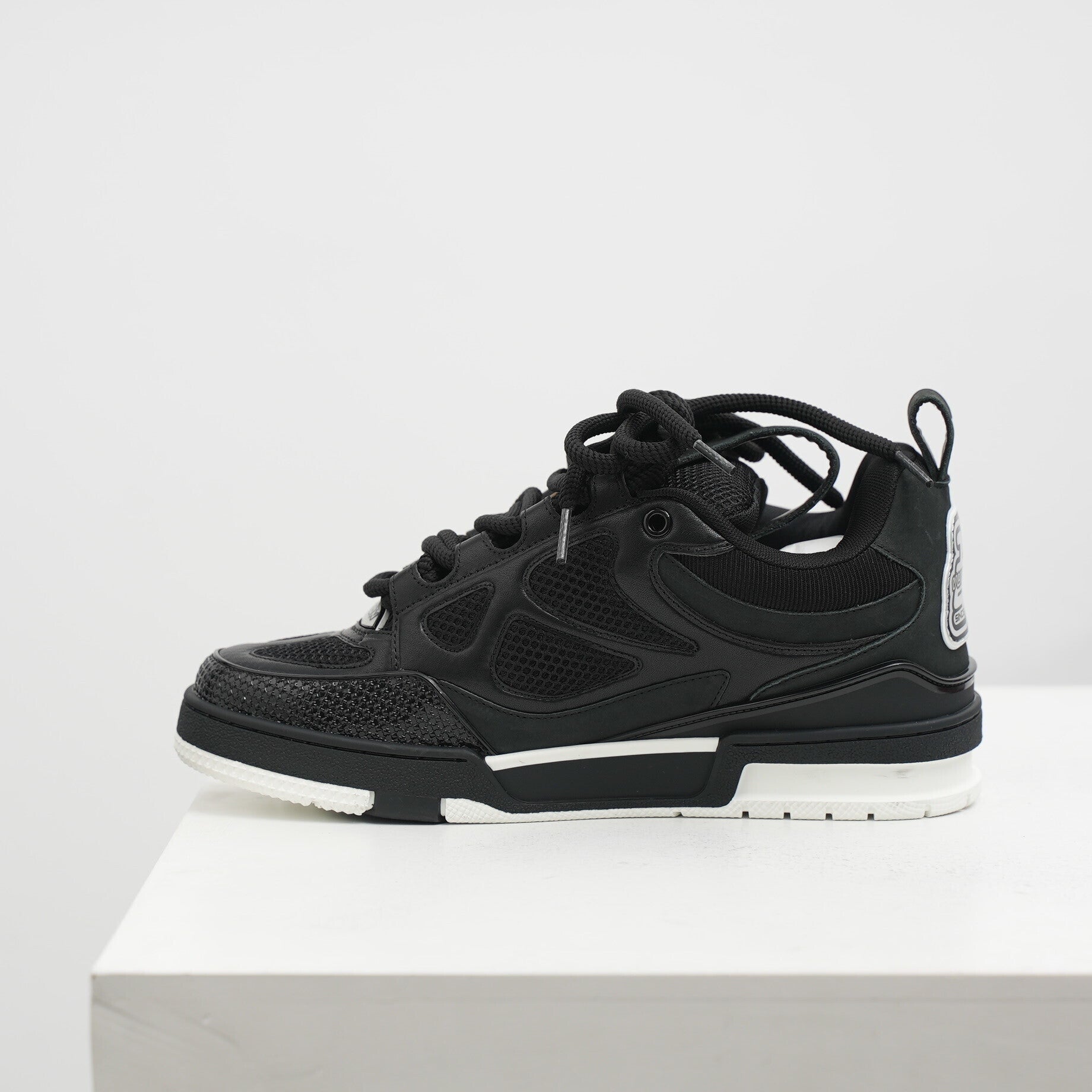 LV Skate Triple Black & White